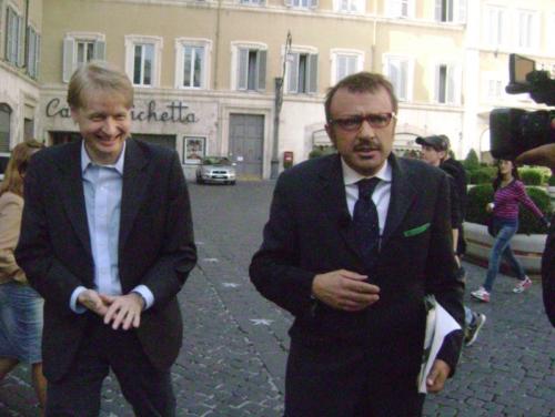 Roma, 2010. Con il “Ministro Maroni” di “Striscia la notizia”